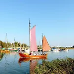 5 Sterne Kroonkieker - Sauna, Fitness, Ostseestrand * Wustrow